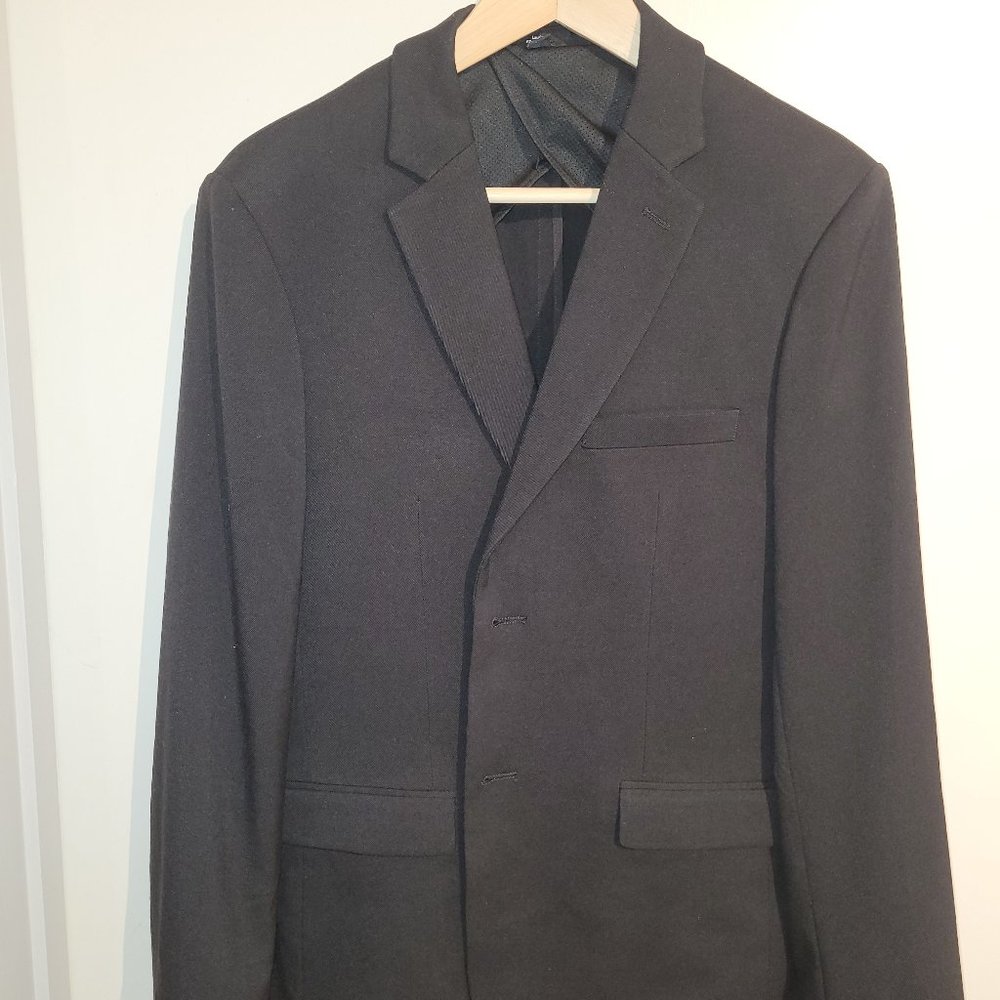 Small Black Relaxed Fit Frank and Oak Transit Packable Blazer